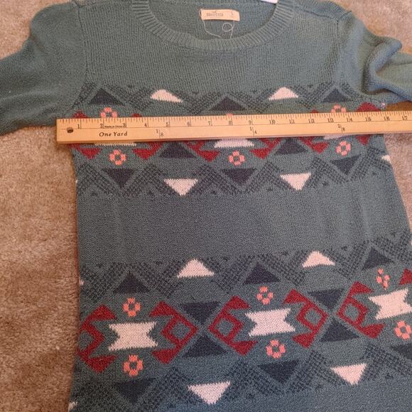 Hollister Size Small S Geometric Triangle Abstract Green Sweater Winter - Picture 4 of 9
